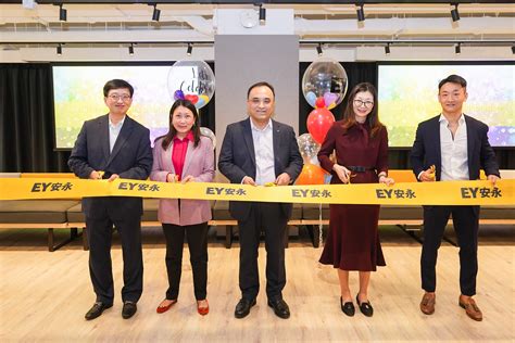 EY Reviews in Hong Kong .